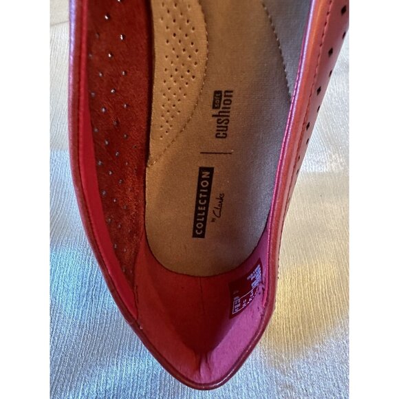 Collection by Clarks Cloud Stepper Soft Cushion Ballet Flats Red Polka BowSz 9.5 - Picture 9 of 16